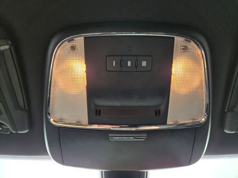 Used 2022 Dodge Charger R/T w/ Performance Handling Group image 21