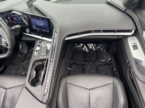 Used 2021 Chevrolet Corvette Stingray Preferred Conv w/ 2LT image 32