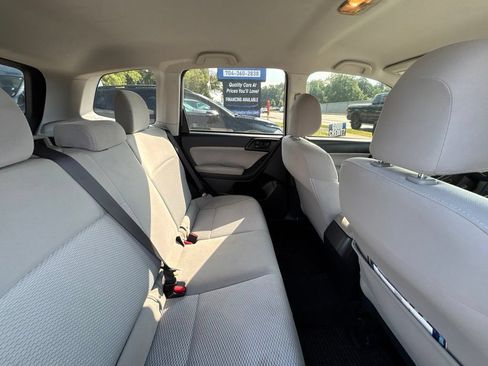 Used 2017 Subaru Forester 2.5i AWD/4WD image 19