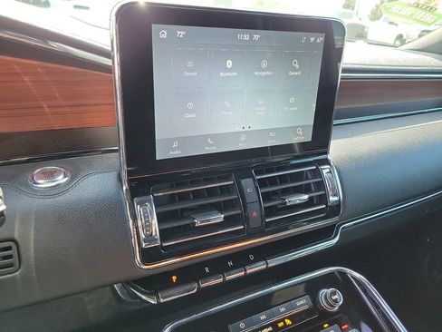 Used 2021 Lincoln Navigator Reserve image 10