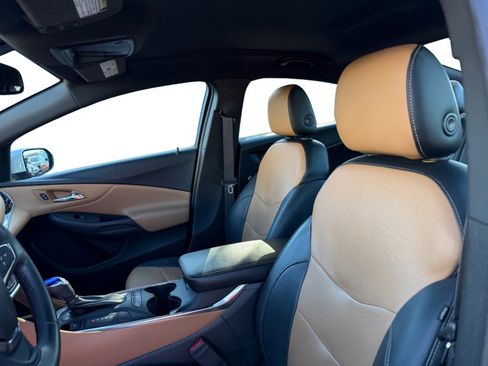 Used 2017 Chevrolet Volt Premier w/ Driver Confidence II Package image 10