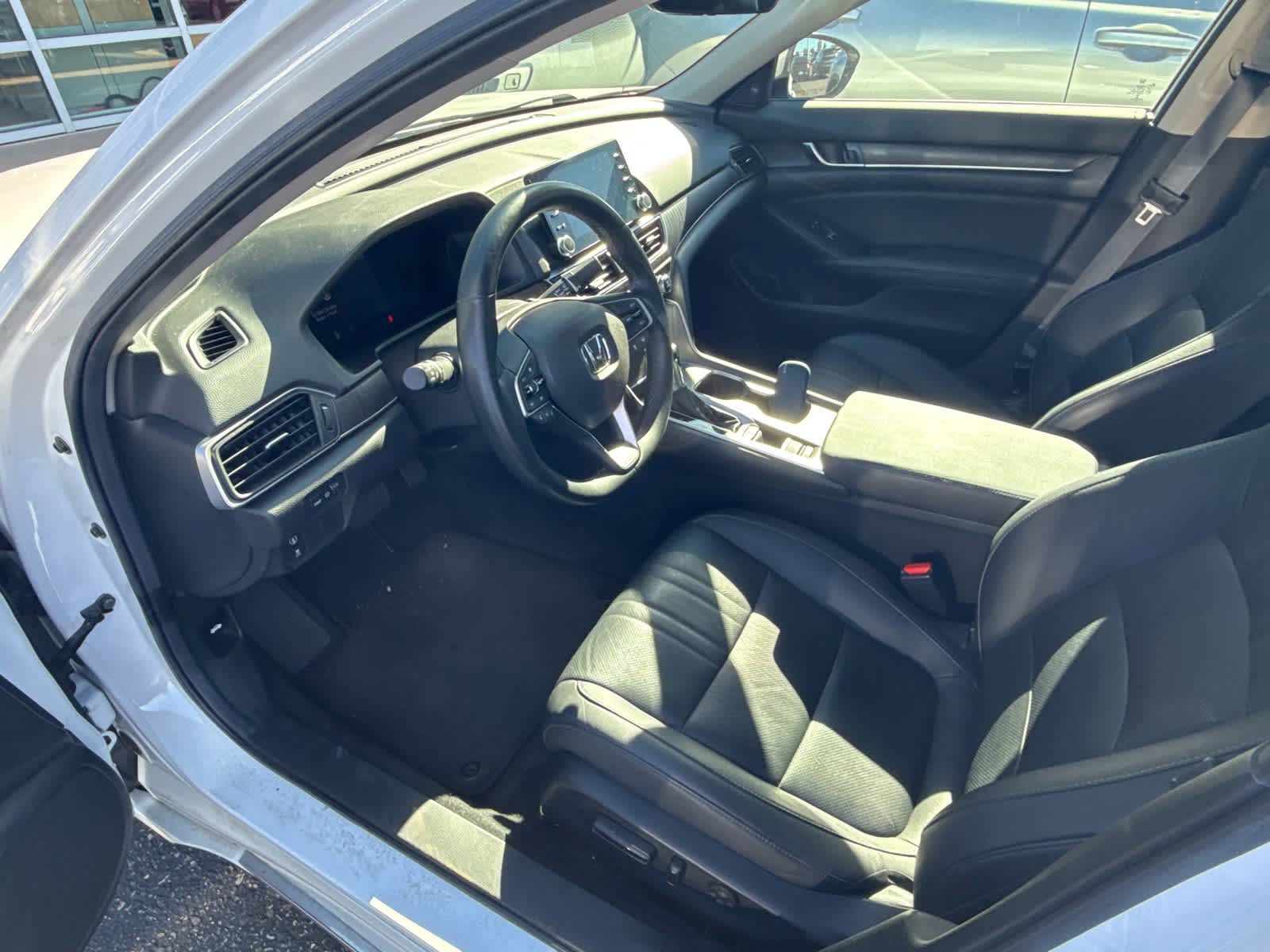 Used 2019 Honda Accord EX-L image 8
