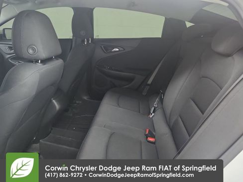 Used 2024 Chevrolet Malibu RS FWD image 30