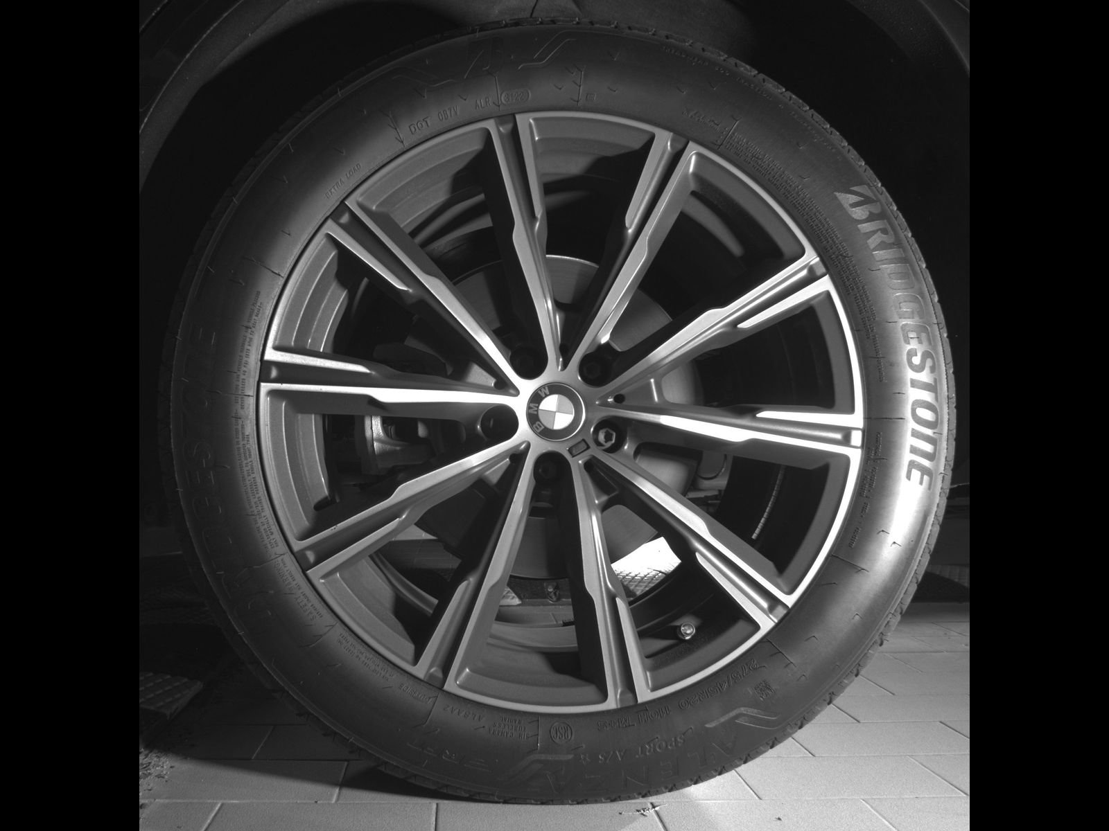 Certified 2023 BMW X5 sDrive40i w/ Executive Package RWD image 12