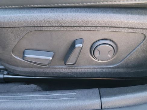 Used 2024 Kia K5 GT-Line image 32