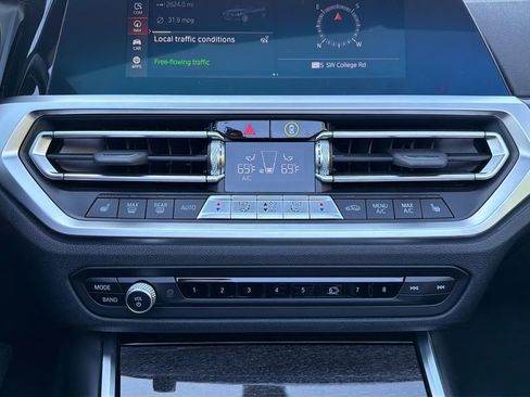 Certified 2023 BMW 430i xDrive Convertible w/ Convenience Package image 14