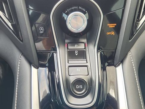 Used 2025 Acura RDX SH-AWD image 23