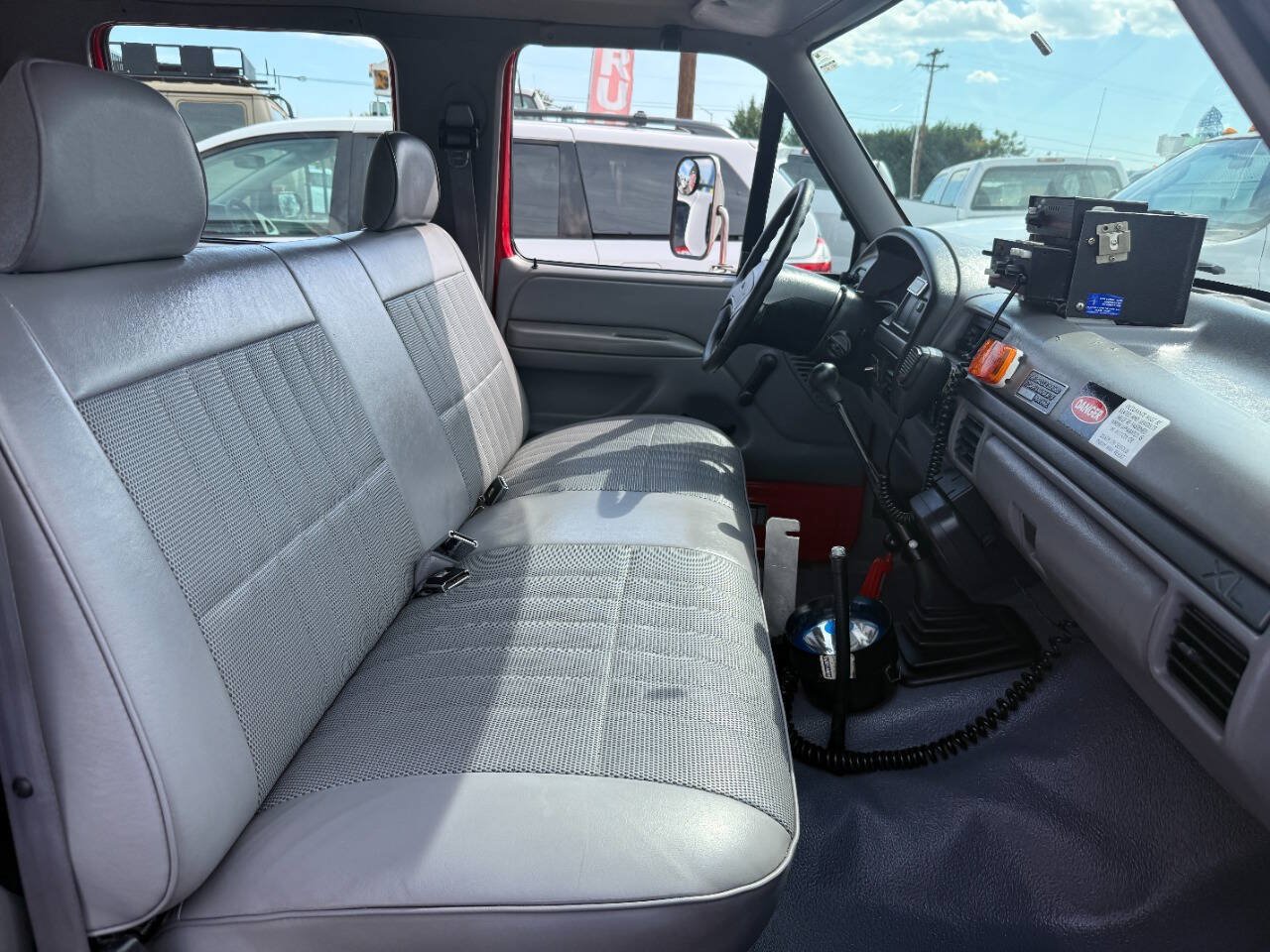Used 1995 Ford F450 2WD Regular Cab Super Duty image 50