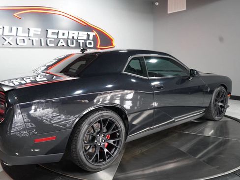 Used 2015 Dodge Challenger SRT Hellcat image 64