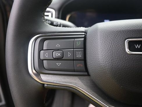 Used 2023 Jeep Wagoneer Series II AWD/4WD image 21
