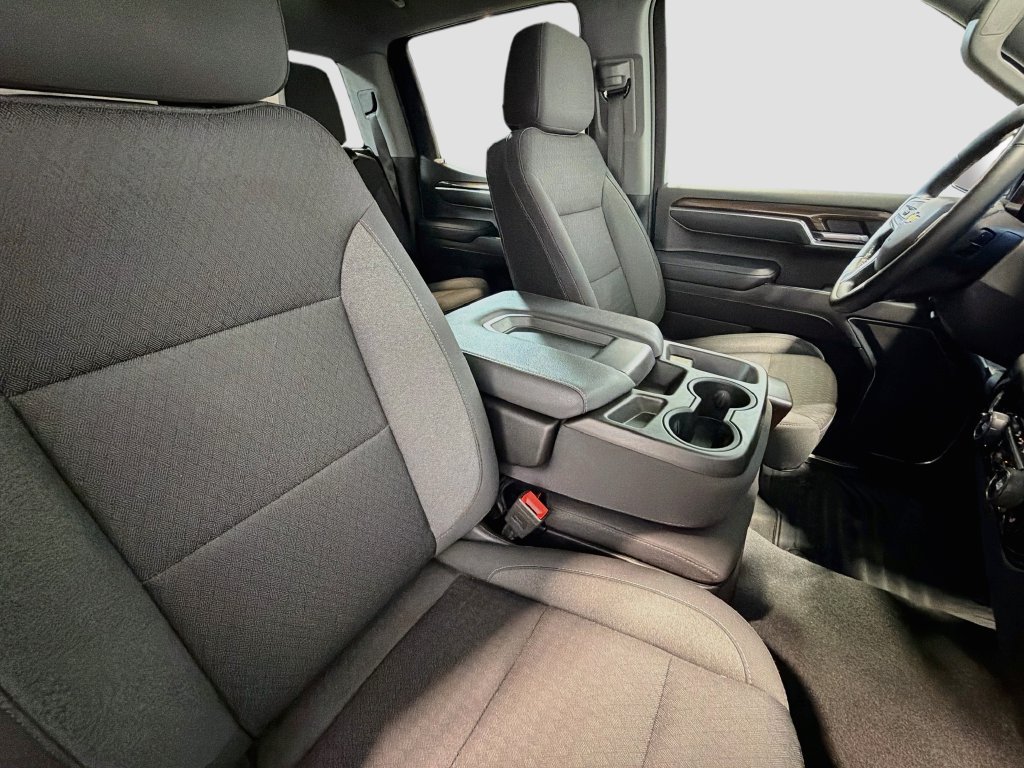 Used 2023 Chevrolet Silverado 1500 LT AWD/4WD image 26