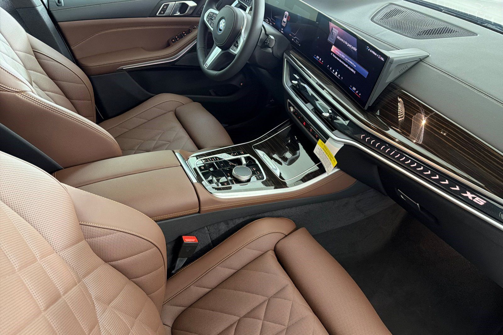 Used 2026 BMW X5 xDrive50e w/ M Sport Package AWD/4WD image 29