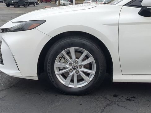 Certified 2025 Toyota Camry LE image 7