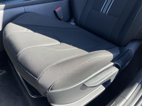 Used 2025 Hyundai Elantra Sport image 19