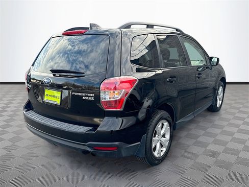 Used 2016 Subaru Forester 2.5i Premium w/ All-Weather Package image 4