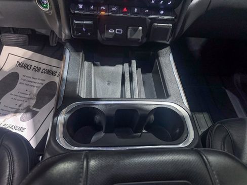 Used 2021 Chevrolet Silverado 3500 High Country image 22