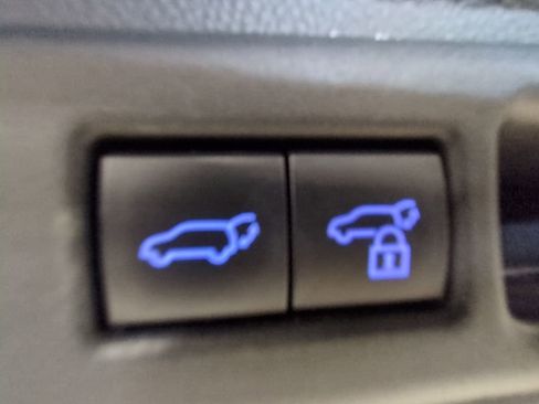 Used 2023 Toyota Sequoia Capstone image 33