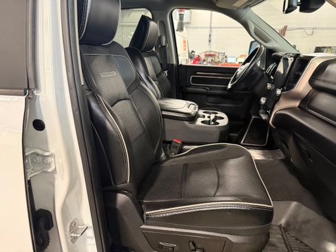 Used 2023 RAM 2500 Laramie AWD/4WD image 7