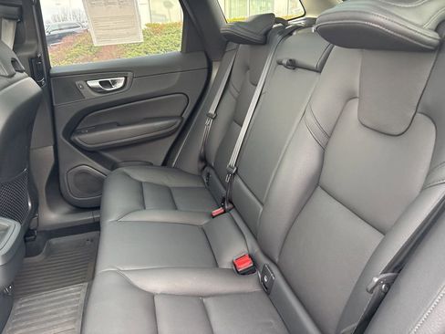 Certified 2023 Volvo XC60 B5 Plus w/ Climate Package image 33