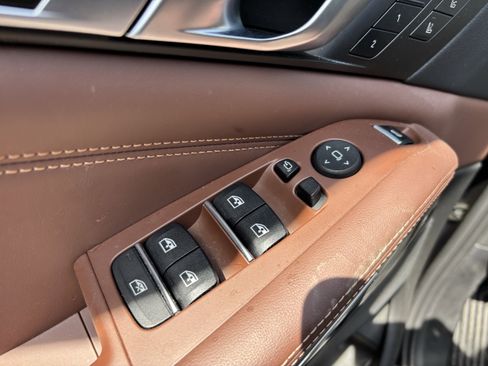 Certified 2023 BMW X5 sDrive40i w/ Executive Package image 15