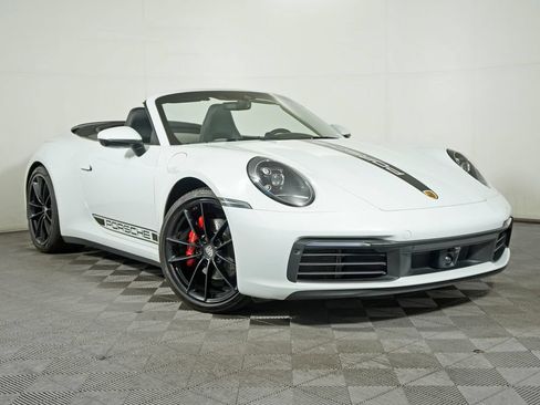 Used 2022 Porsche 911 Carrera RWD image 9