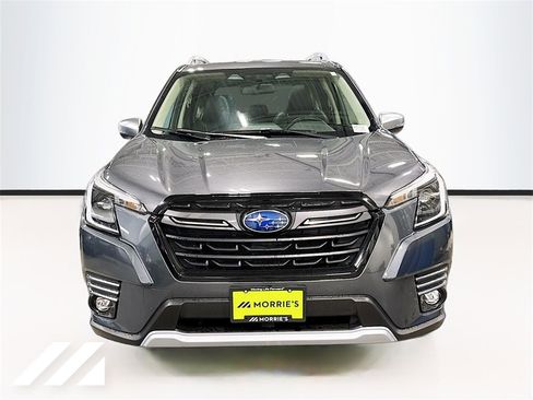 Used 2022 Subaru Forester Touring image 2