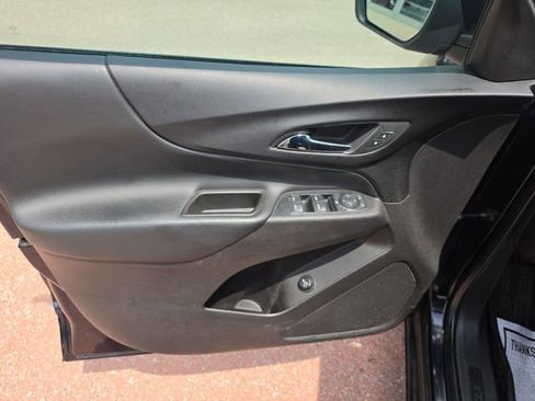 Used 2020 Chevrolet Equinox LT AWD/4WD image 10
