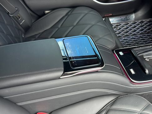Used 2023 Mercedes-Benz Maybach S 580 4MATIC image 30