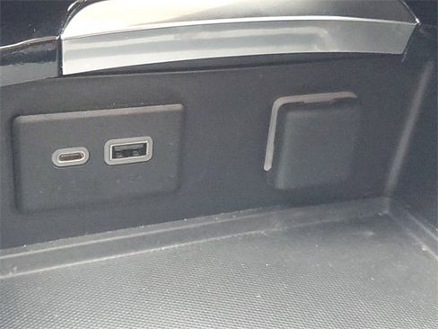 Used 2023 Buick Envision Preferred w/ Sport Touring Package image 30