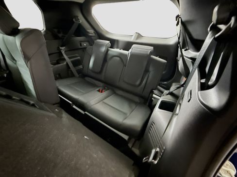 Used 2023 Mitsubishi Outlander SE image 42