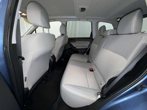 Used 2018 Subaru Forester 2.5i Premium w/ All-Weather Package AWD/4WD image 12