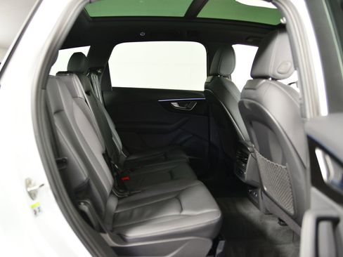 Certified 2025 Audi Q7 2.0T Premium Plus w/ Premium Plus Package image 18
