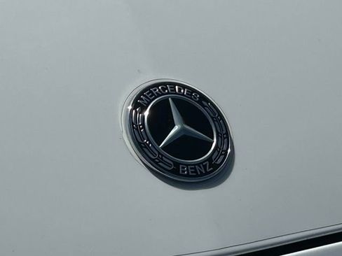 Used 2021 Mercedes-Benz C 300 Sedan image 9