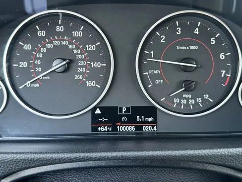 Used 2018 BMW 330i Sedan w/ Convenience Package image 28