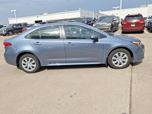 Used 2026 Toyota Corolla LE FWD image 7
