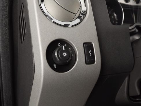 Used 2015 Ford F250 Lariat w/ Chrome Package image 31