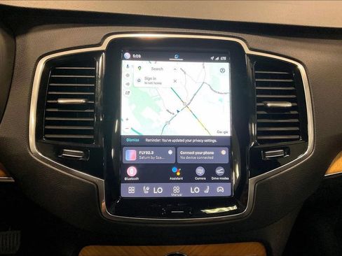 Certified 2023 Volvo XC90 B6 Plus w/ Protection Package Premier AWD/4WD image 15
