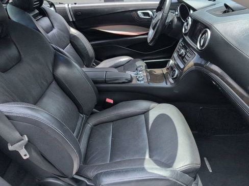 Used 2013 Mercedes-Benz SL 550 image 23
