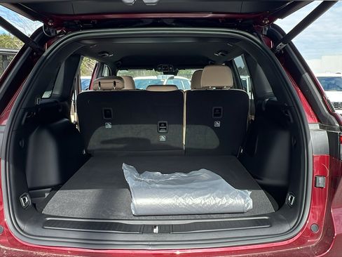 New 2026 Jeep Grand Cherokee Limited image 13