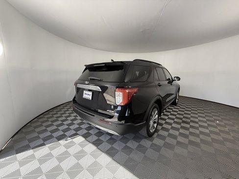 Used 2022 Ford Explorer XLT w/ Equipment Group 202A image 25