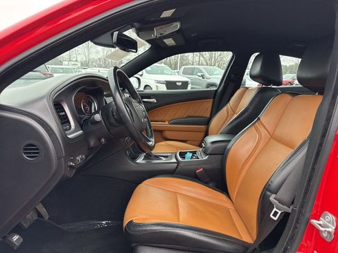 Used 2022 Dodge Charger SXT w/ Plus Group image 9