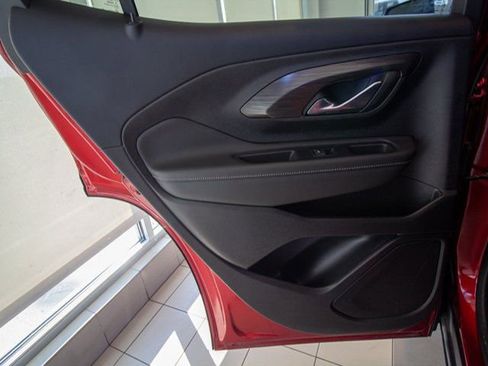 Certified 2023 GMC Terrain SLE w/ Driver Convenience Package image 9