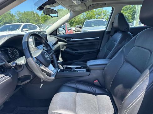 Used 2023 Nissan Altima 2.5 SL FWD image 18