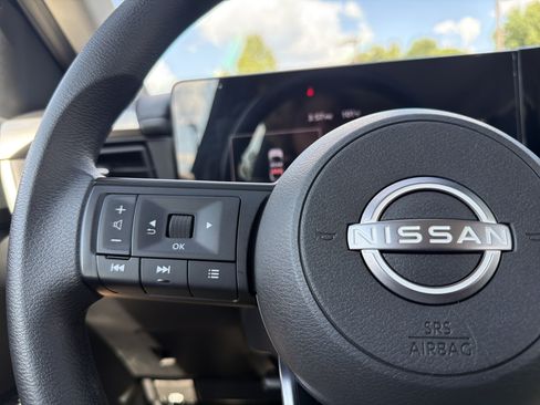 Used 2025 Nissan Kicks S FWD image 8