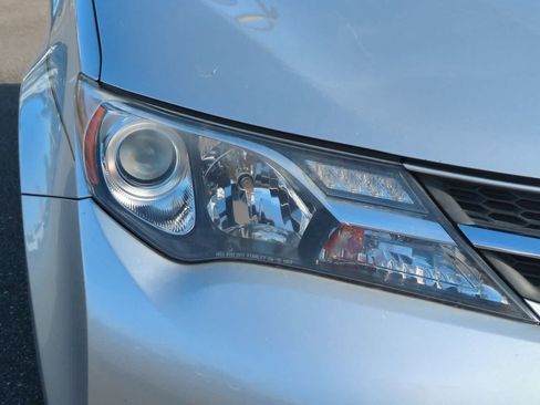 Used 2014 Toyota RAV4 Limited FWD image 10