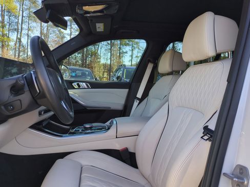 Certified 2024 BMW X5 xDrive40i w/ Premium Package image 16