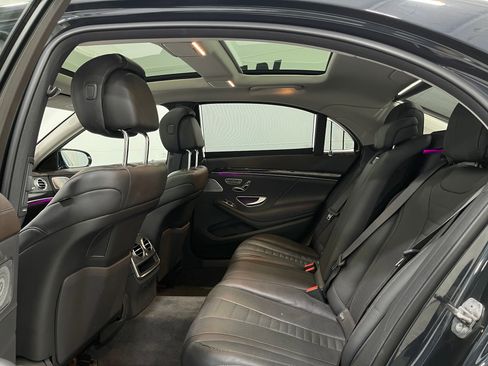 Used 2020 Mercedes-Benz S 560 4MATIC Sedan image 31