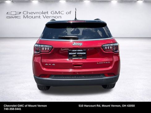 Used 2026 Jeep Compass Limited AWD/4WD image 9