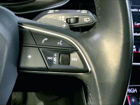 Used 2022 Audi Q7 3.0T Premium image 24