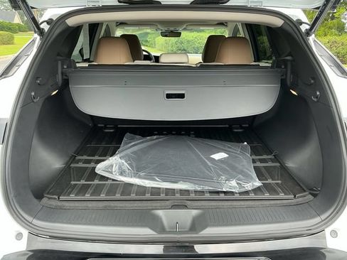 Used 2025 Nissan Murano Platinum w/ Cargo Package AWD/4WD image 17